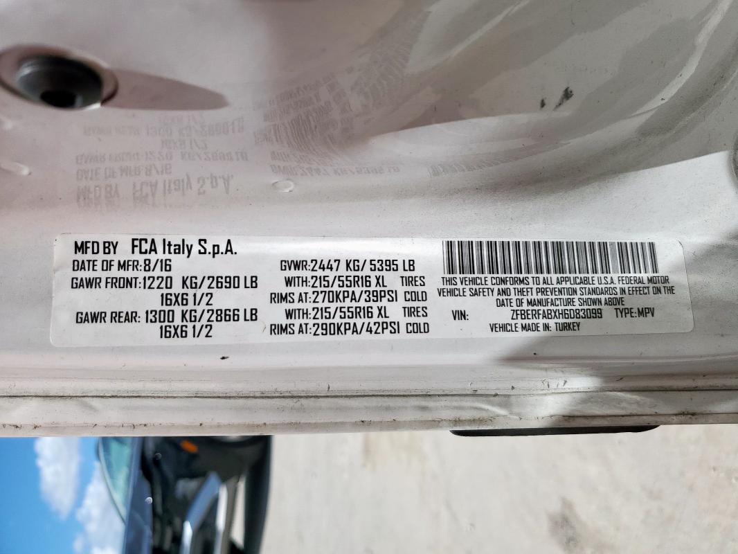 ZFBERFABXH6D83099 - 2017 RAM PROMASTER WHITE photo 13