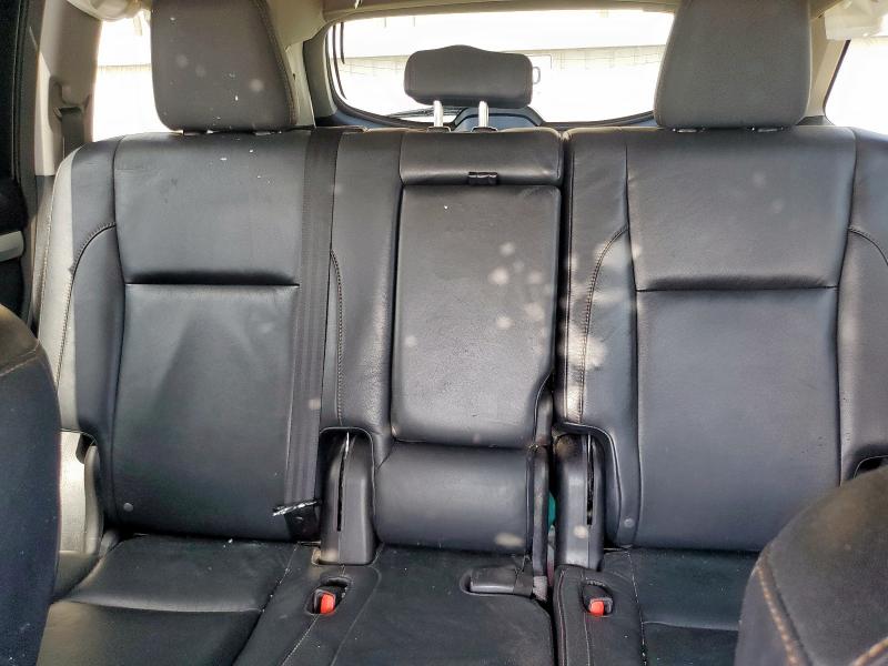 5TDKKRFH1FS075915 - 2015 TOYOTA HIGHLANDER XLE თეთრი ფოტო 10