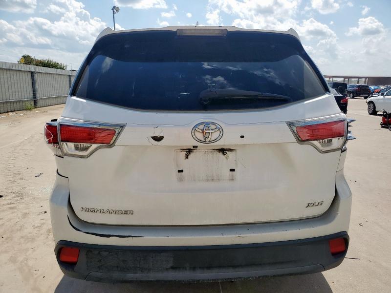 5TDKKRFH1FS075915 - 2015 TOYOTA HIGHLANDER XLE თეთრი ფოტო 6