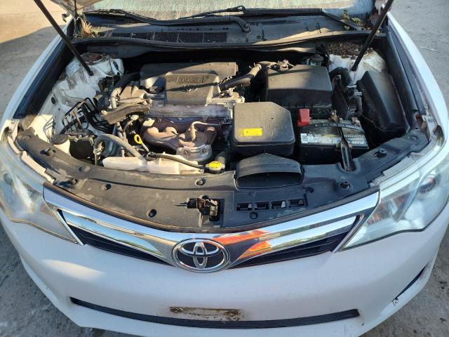 4T1BF1FK4CU600647 - 2012 TOYOTA CAMRY BASE WHITE photo 11