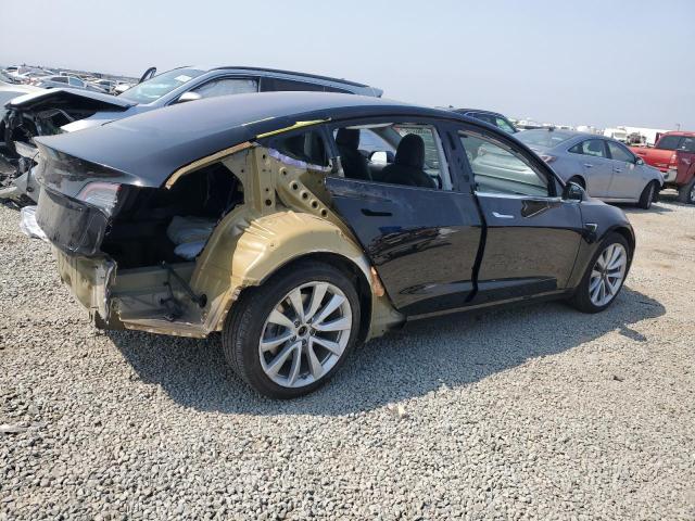 5YJ3E1EA8JF046801 - 2018 TESLA MODEL 3 Schwarz Foto 3