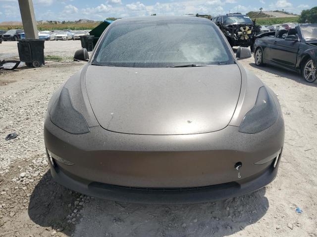5YJ3E1EAXPF566121 - 2023 TESLA MODEL 3 بني صورة 5