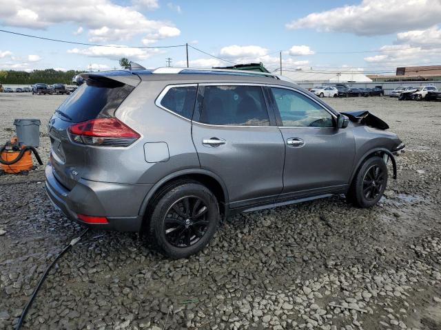 KNMAT2MT9JP502767 - 2018 NISSAN ROGUE S GRAY photo 3