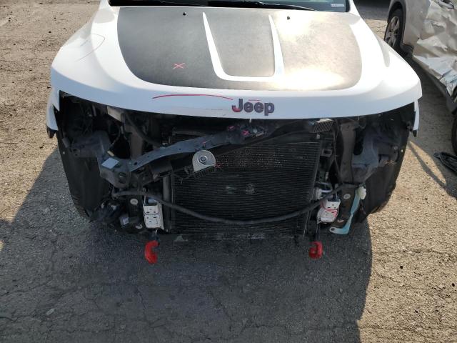 1C4RJFLG8JC140555 - 2018 JEEP GRAND CHER TRAILHAWK თეთრი ფოტო 12