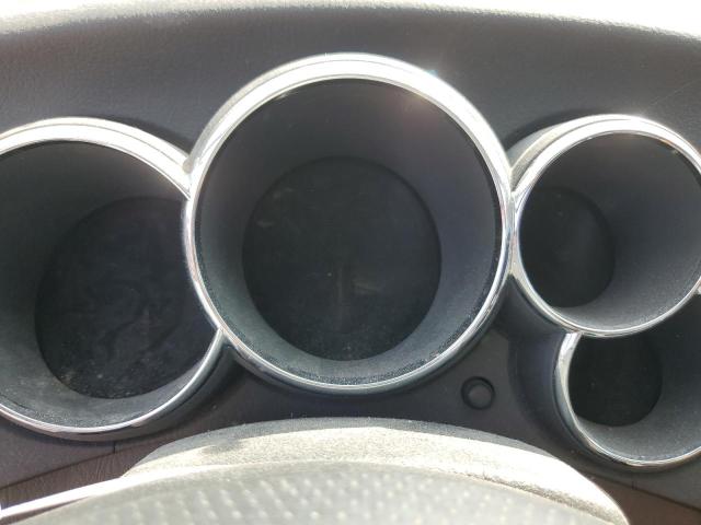 2T1KR32E75C400613 - 2005 TOYOTA COROLLA MA XR WHITE photo 9