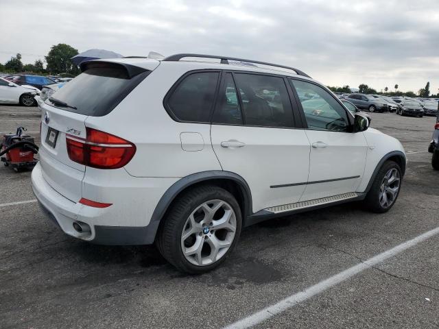 5UXZW0C56CL664091 - 2012 BMW X5 XDRIVE35D WHITE photo 3