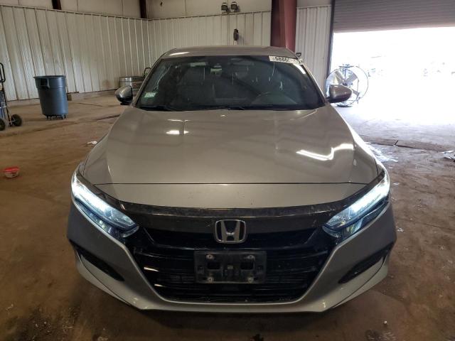 1HGCV1F36KA132846 - 2019 HONDA ACCORD SPORT Argent photo 5