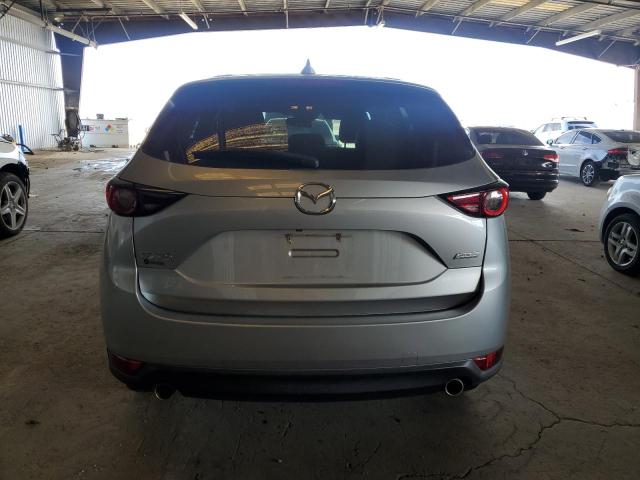 JM3KFACM7K0683174 - 2019 MAZDA CX-5 TOURING SILVER photo 6
