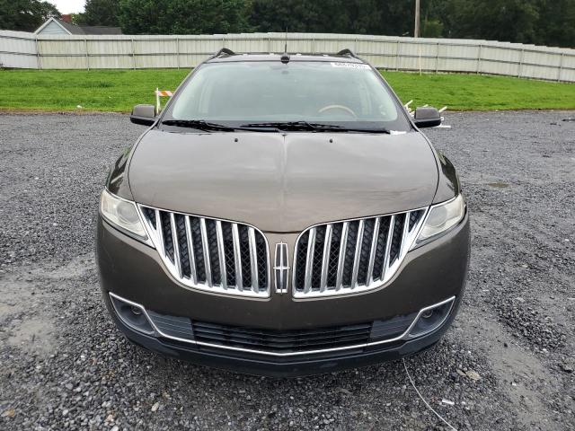 2LMDJ6JK4BBJ28860 - 2011 LINCOLN MKX BROWN photo 5