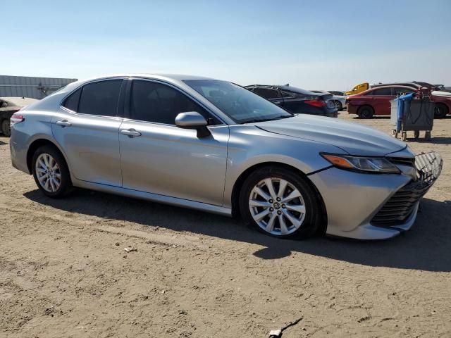 4T1B11HK0KU241078 - 2019 TOYOTA CAMRY L SILVER photo 4