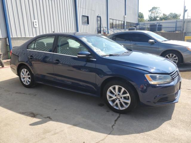 3VWDP7AJ8DM200122 - 2013 VOLKSWAGEN JETTA SE 蓝色 照片 4