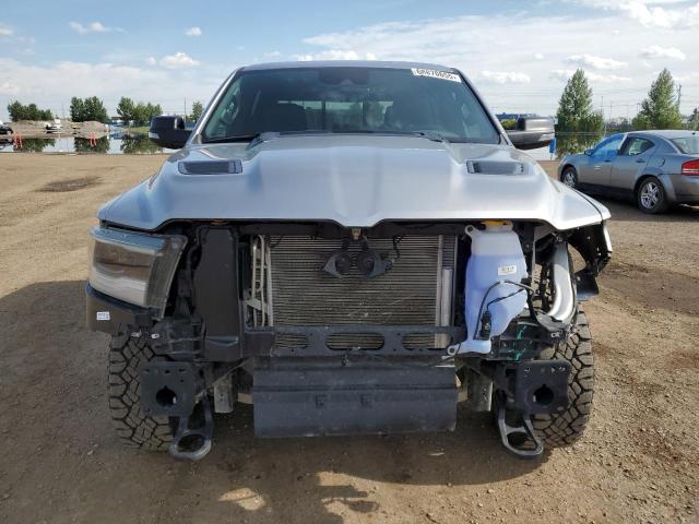 1C6SRFLT2RN211523 - 2024 RAM 1500 REBEL 银色 照片 5