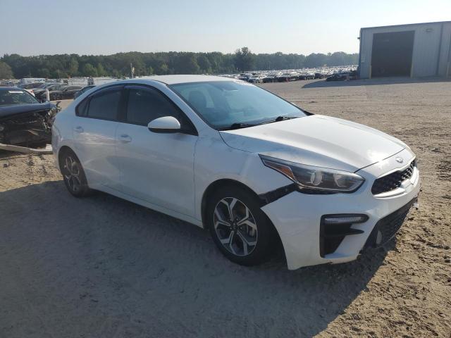 3KPF24AD7KE057870 - 2019 KIA FORTE FE Blanc photo 4