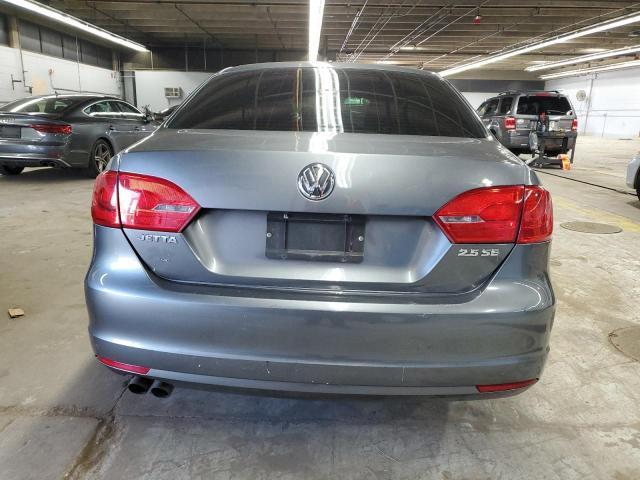 3VWDX7AJ7DM366874 - 2013 VOLKSWAGEN JETTA SE Մոխրագույն լուսանկար 6