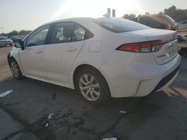 5YFEPMAE6MP266072 - 2021 TOYOTA COROLLA LE Beyaz fotoğraf 2