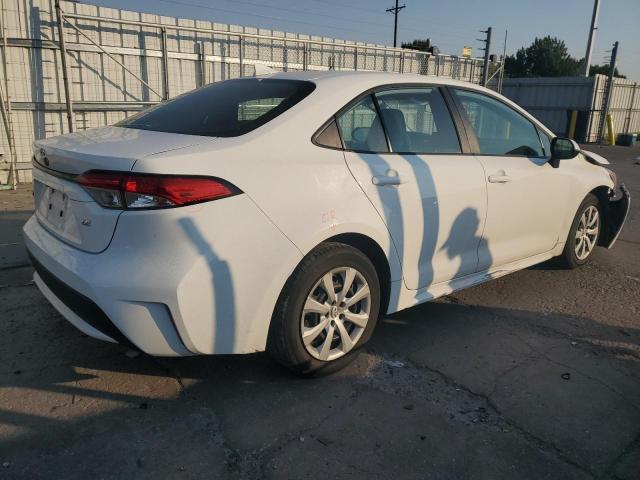 5YFEPMAE6MP266072 - 2021 TOYOTA COROLLA LE Beyaz fotoğraf 3