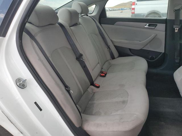 5NPE24AF9GH361217 - 2016 HYUNDAI SONATA SE WHITE photo 10