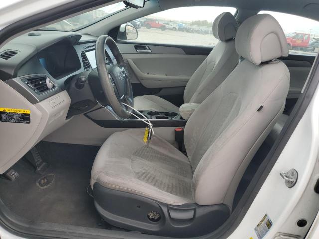 5NPE24AF9GH361217 - 2016 HYUNDAI SONATA SE WHITE photo 7