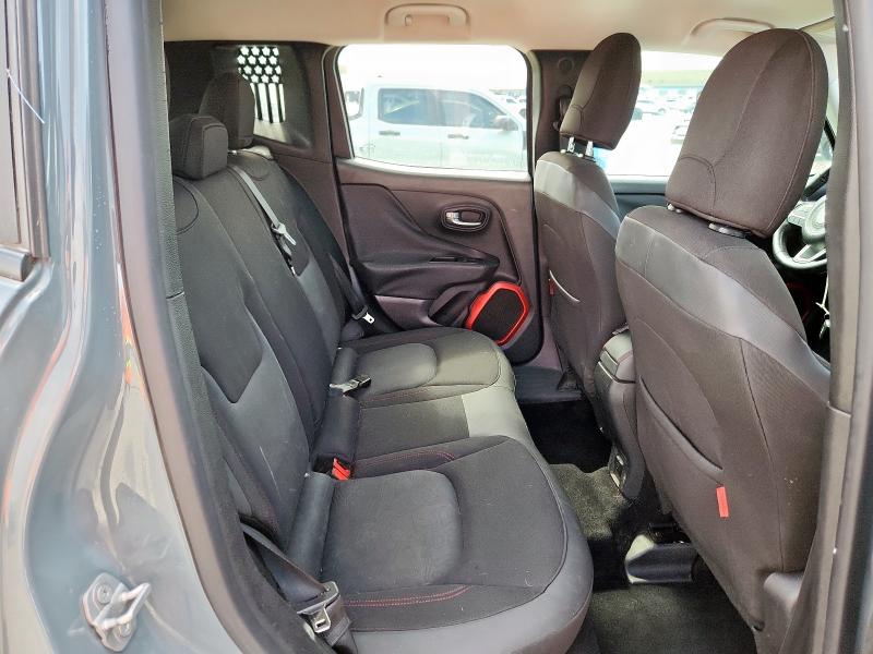 ZACCJBCT0FPB79249 - 2015 JEEP RENEGADE TRAILHAWK GRAY photo 11