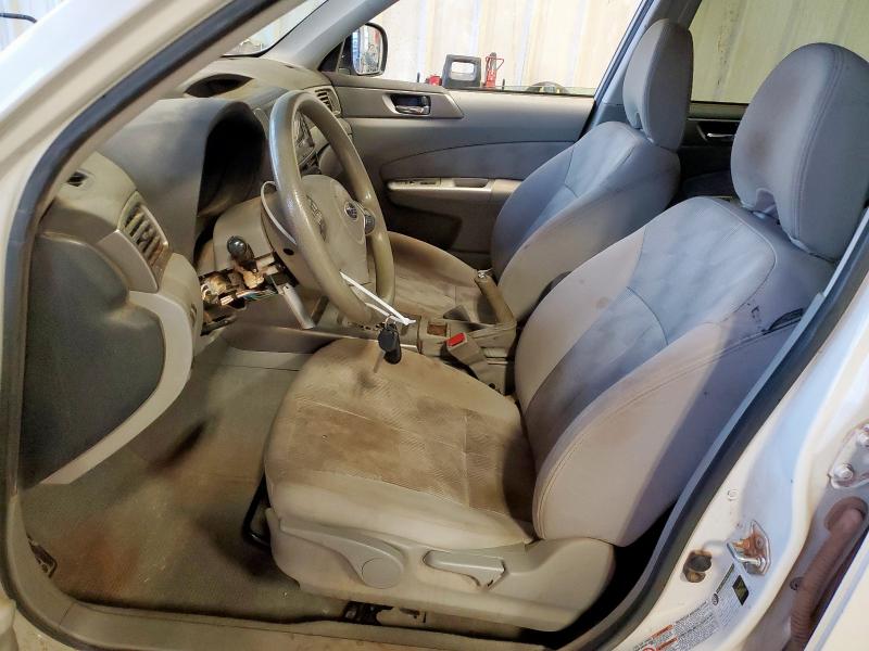 JF2SH63609H786919 - 2009 SUBARU FORESTER 2.5X PREMIUM Weiß Foto 7