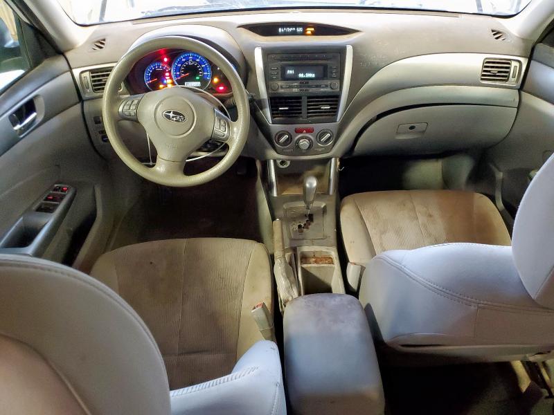 JF2SH63609H786919 - 2009 SUBARU FORESTER 2.5X PREMIUM Weiß Foto 8