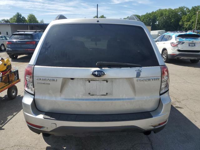 JF2SHBEC3BH769081 - 2011 SUBARU FORESTER LIMITED SILVER photo 6
