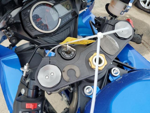 JS1GN7FA9J2100851 - 2018 SUZUKI GSX-R600 Azul foto 8