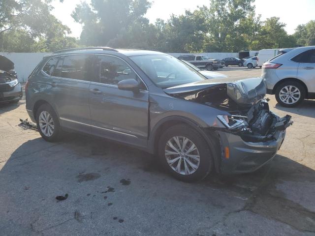 3VV3B7AXXJM147115 - 2018 VOLKSWAGEN TIGUAN SE Gri fotoğraf 4