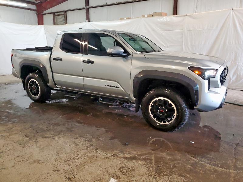 3TYLB5JN5RT044301 - 2024 TOYOTA TACOMA DOUBLE CAB فضي صورة 4