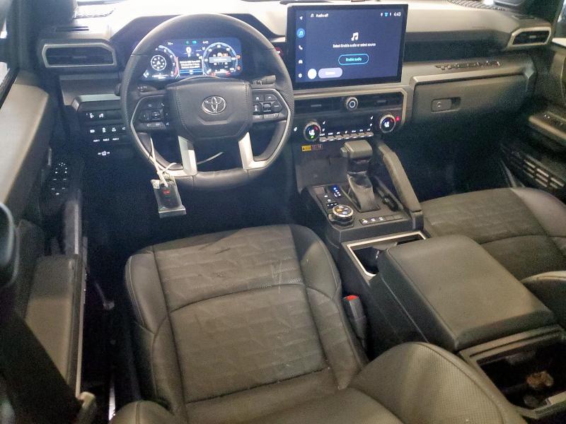 3TYLB5JN5RT044301 - 2024 TOYOTA TACOMA DOUBLE CAB فضي صورة 8