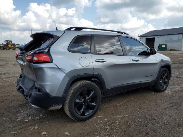 1C4PJMCS4GW132508 - 2016 JEEP CHEROKEE LATITUDE SILVER photo 3