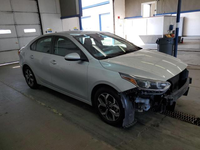 3KPF24AD5KE039335 - 2019 KIA FORTE FE Argent photo 4