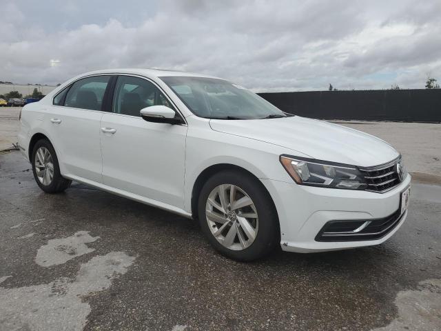 1VWBA7A35JC009426 - 2018 VOLKSWAGEN PASSAT SE თეთრი ფოტო 4