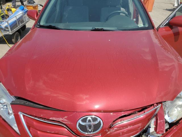 4T1BF3EK7AU512184 - 2010 TOYOTA CAMRY BASE RED photo 11