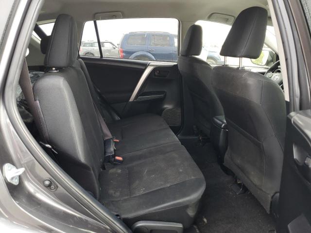 JTMZFREV9JJ724151 - 2018 TOYOTA RAV4 LE Сірий фото 11