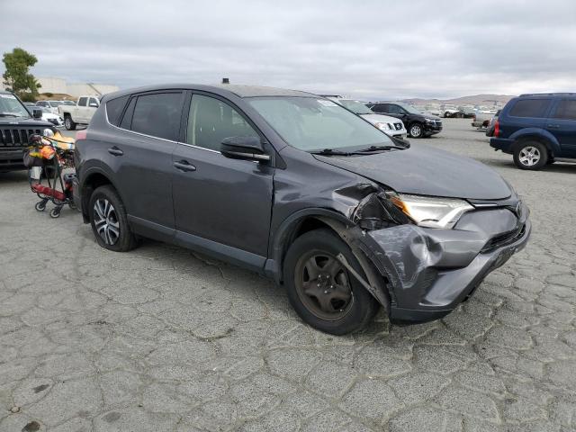 JTMZFREV9JJ724151 - 2018 TOYOTA RAV4 LE Сірий фото 4