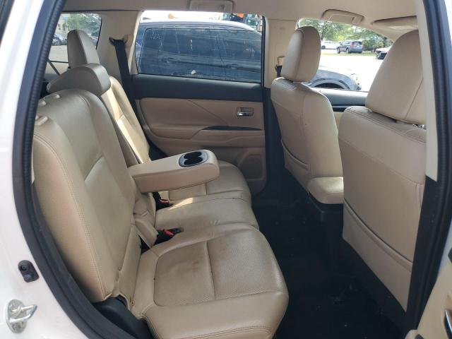 JA4AZ3A30JZ056886 - 2018 MITSUBISHI OUTLANDER SE Ақ фото 11