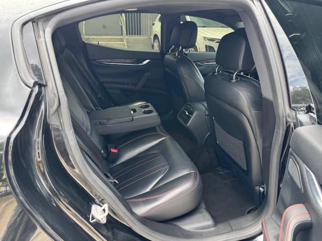 ZAM57RSA3H1206281 - 2017 MASERATI GHIBLI S 黑色 照片 11