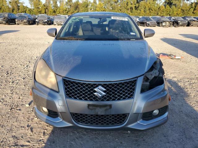 JS2RE9A60C6100252 - 2012 SUZUKI KIZASHI SPORT GTS SILVER photo 5