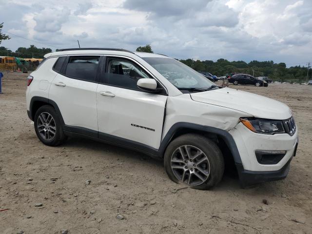 3C4NJCBB8KT832274 - 2019 JEEP COMPASS LATITUDE Blanc photo 4