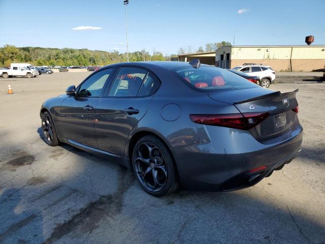 ZARFAEEN4J7570381 - 2018 ALFA ROMEO GIULIA TI Q4 GRAY photo 2