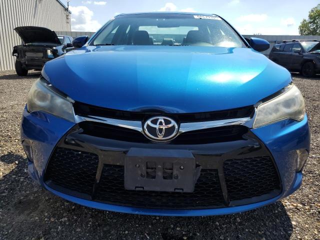 4T1BF1FKXHU658480 - 2017 TOYOTA CAMRY LE 蓝色 照片 5