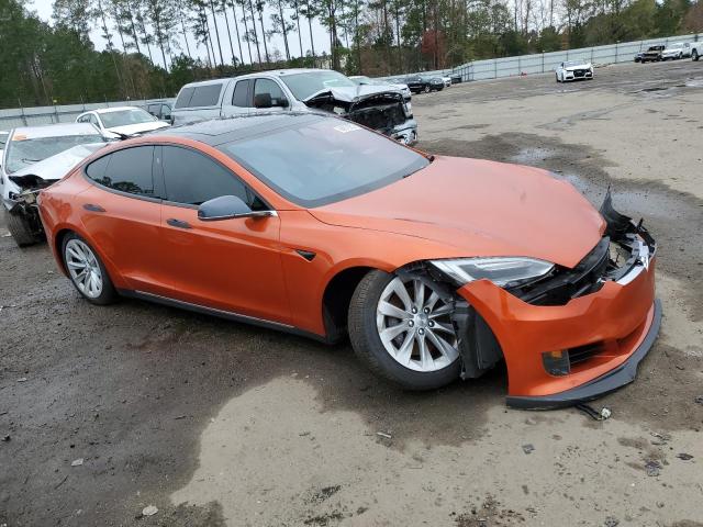 5YJSA1E17HF196111 - 2017 TESLA MODEL S Narıncı foto 4