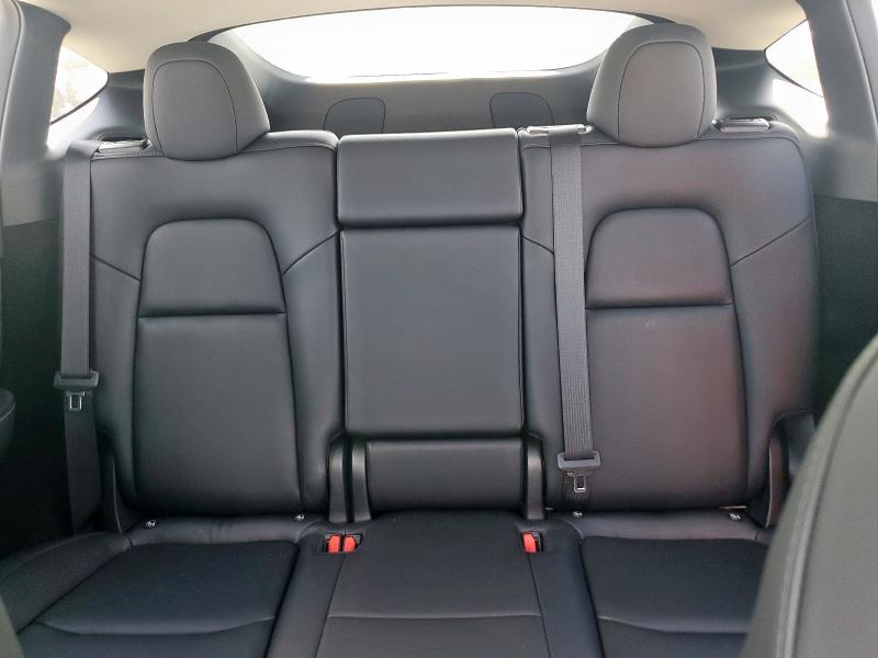 7SAYGDED6RF099846 - 2024 TESLA MODEL Y GRAY photo 10