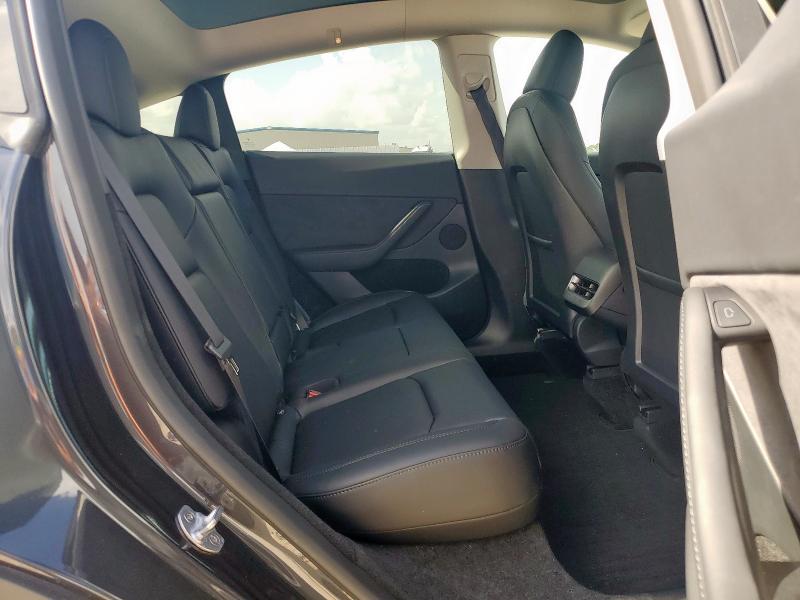 7SAYGDED6RF099846 - 2024 TESLA MODEL Y GRAY photo 11