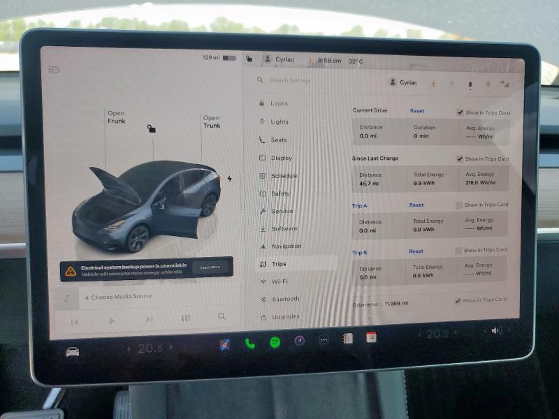 7SAYGDED6RF099846 - 2024 TESLA MODEL Y GRAY photo 9