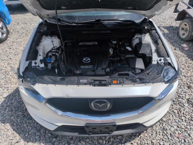 JM3KFADM5K1569571 - 2019 MAZDA CX-5 GRAND TOURING WHITE photo 11