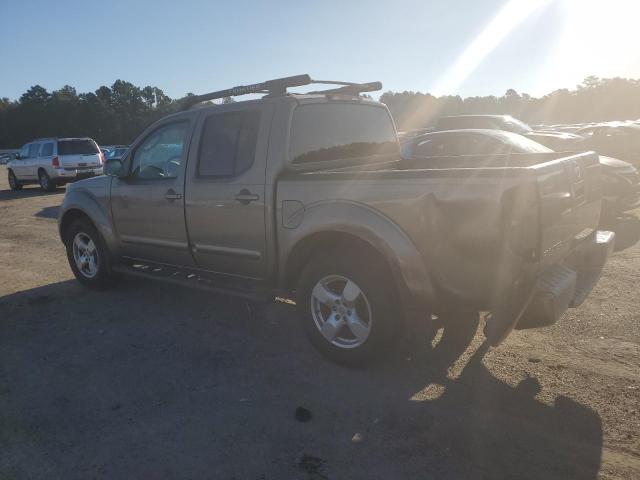 1N6AD07U46C457738 - 2006 NISSAN FRONTIER CREW CAB LE TAN photo 2