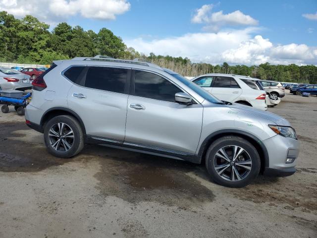 5N1AT2MTXJC793363 - 2018 NISSAN ROGUE S SILVER photo 4