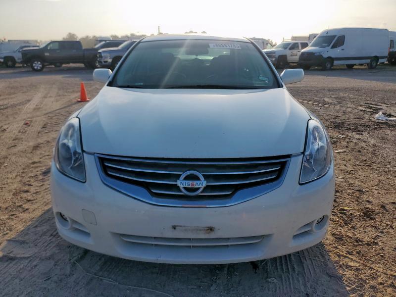 1N4AL2AP6CN580600 - 2012 NISSAN ALTIMA BASE WHITE photo 5